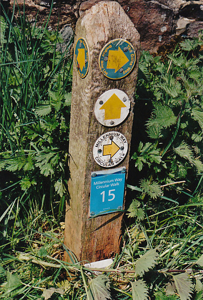 Signpost near Eldwick 